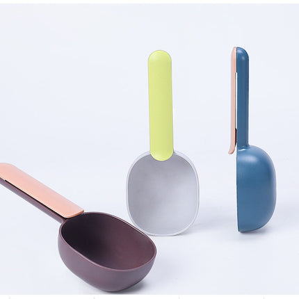 Pet food spoon
